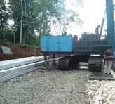 Ilustrasi Tiang Listrik Beton: Konteks Proyek Utilitas